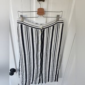 LOFT Black and White Striped Pencil Skirt